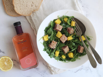 Insalata di rucola con mango e tonno