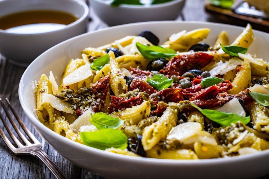 Pesto Pasta with Sundried Tomatoes and Pistachios ​ - De Nigris 1889