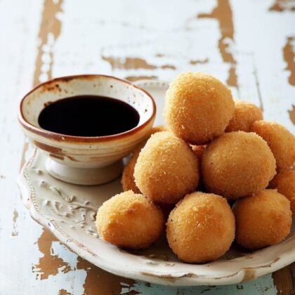 Arancini Balls with Balsamic Vinegar Dip​_denigris_recipes
