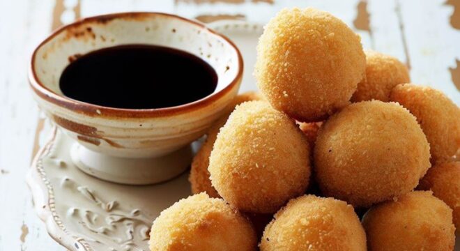 Arancini Balls with Balsamic Vinegar Dip​