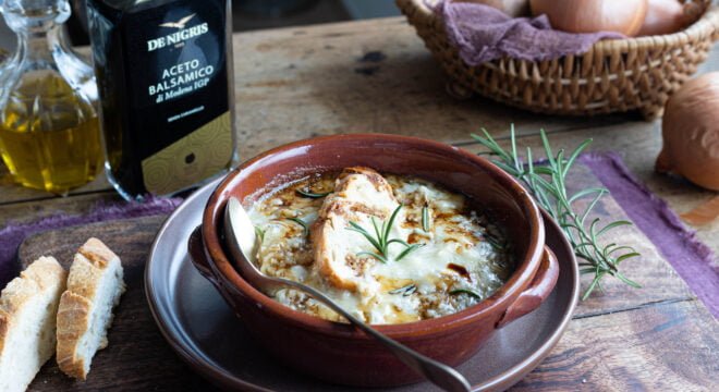 Zuppa di Cipolle con Zola e Aceto Balsamico_ricette_denigris