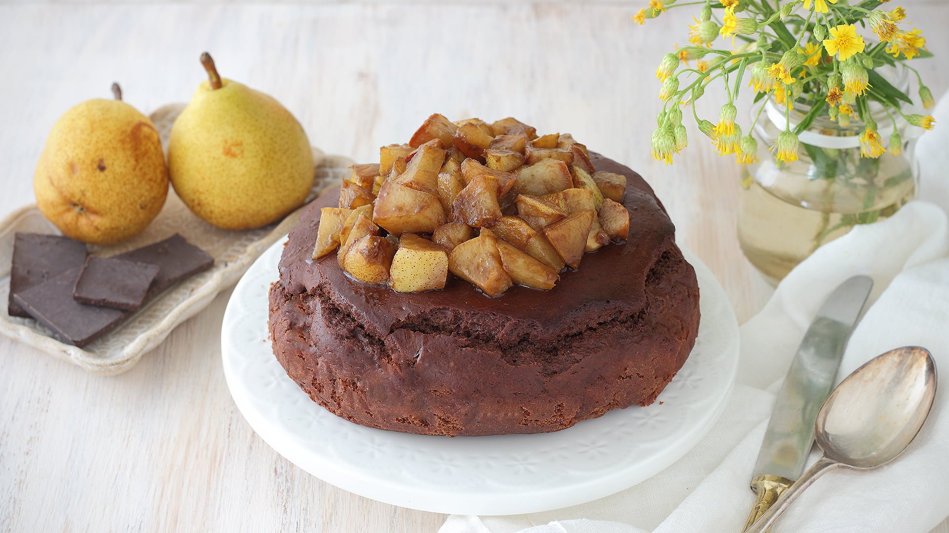 Vegan Chocolate Cake with Balsamic Pears​ - De Nigris 1889