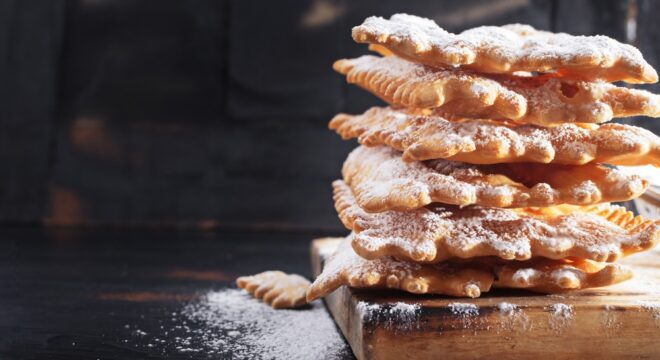 Chiacchiere with Apple Cider Vinegar