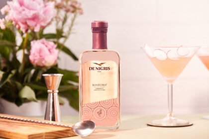 Cocktail alla Fragola e Rabarbaro Rosa