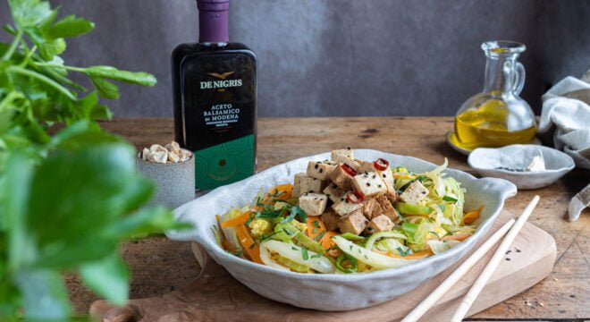 Tofu Agro Piccante con Verdure Saltate e aceto balsamico biologico_denigris_ricette