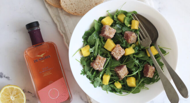 Insalata Rucola, Mango e Tartare di Tonno
