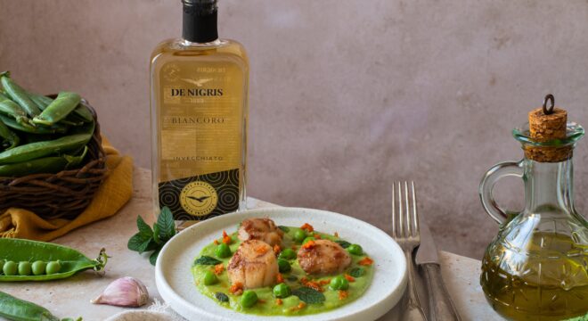 Capesante Scottate con Crema di Piselli Menta e Biancoro